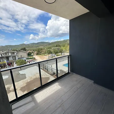 Apartment Azra 3 Kisilik Havuzlu Luex