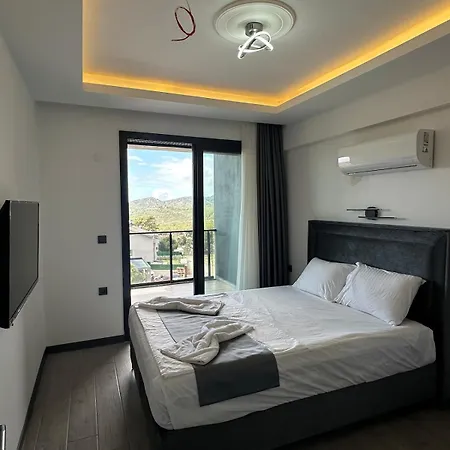 Azra 3 Kisilik Havuzlu Luex Apartment *