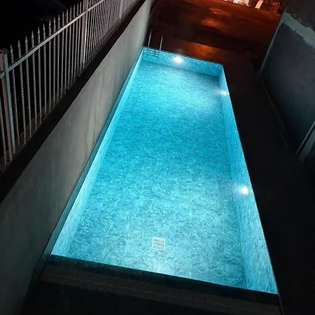 Apartment Azra 3 Kisilik Havuzlu Luex *