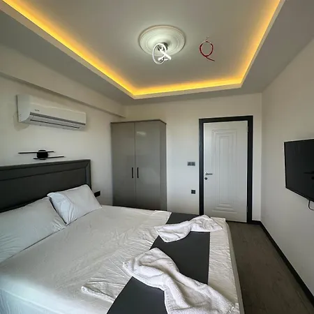 Azra 3 Kişilik Havuzlu Lüx Apartamento Fethiye
